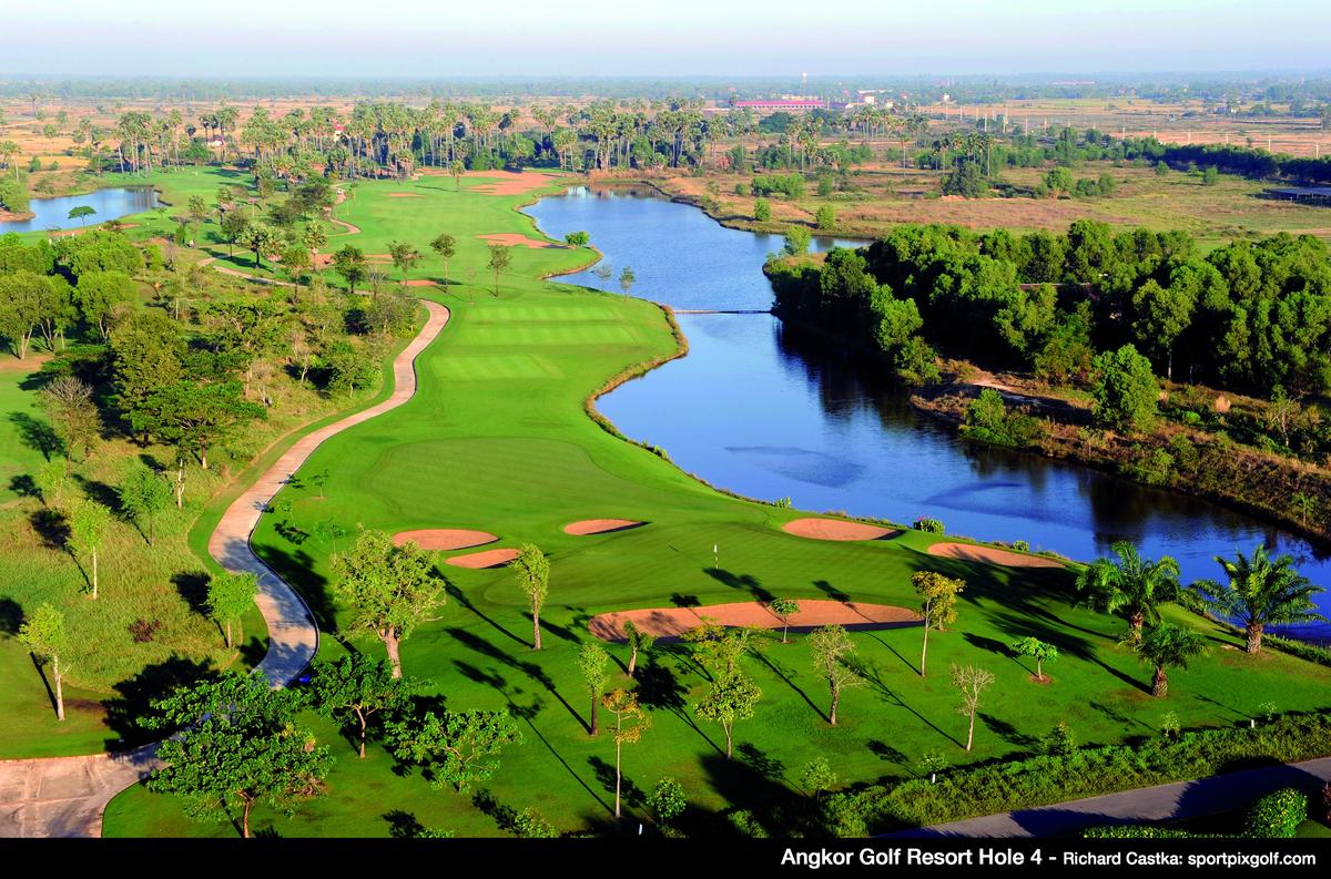 AGR hole4a_web