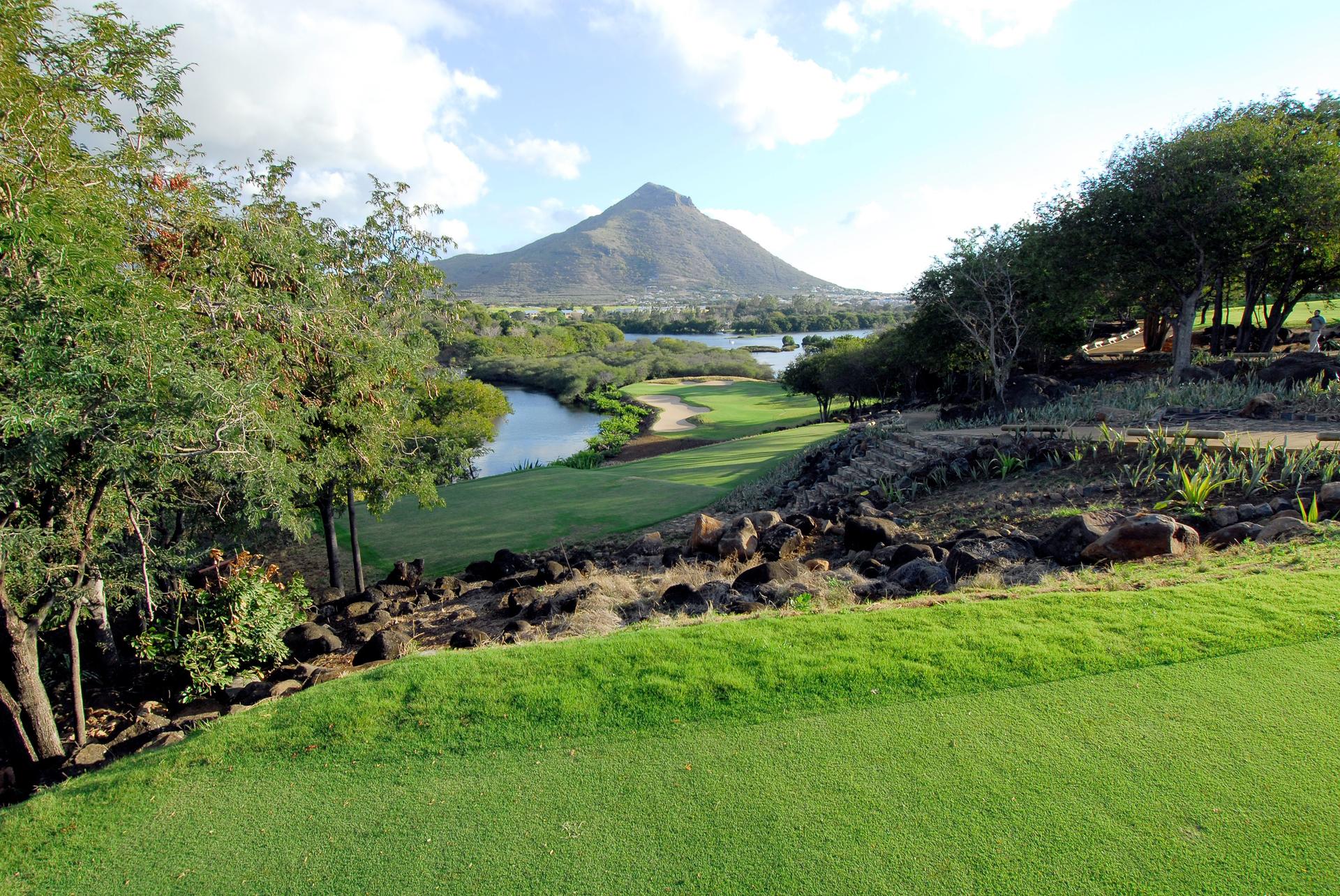 Tamarina-hole 13_web
