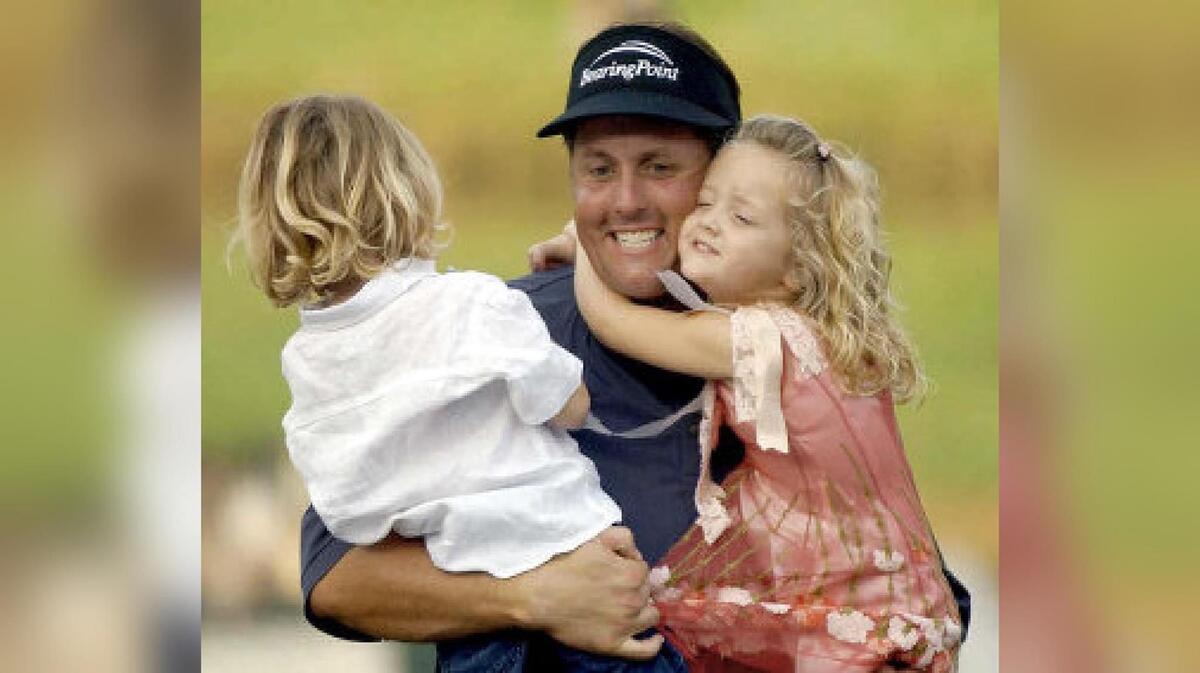 DCCBC5BB-6B94-4255-9F4F-194E44AB8D6C